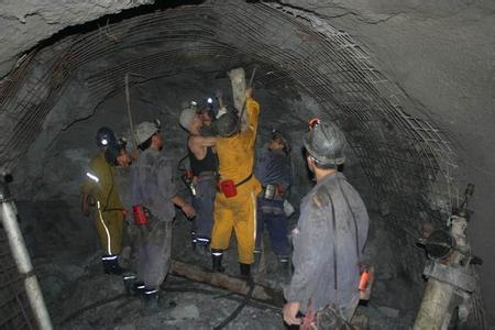望城工程爆破中的危险因素分析以及应对工程爆破危险的措施
